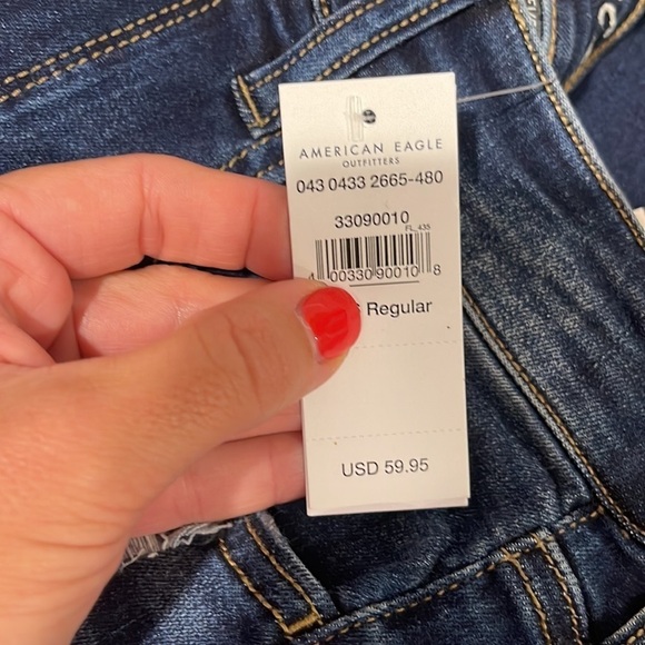 (NWT) American Eagle Women’s Ripped High-Waisted Jegging Jeans. - Picture 13 of 13